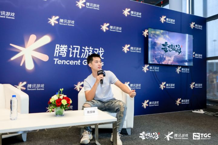 巨型异兽、吞噬进化……广告里有的，这游戏都有！