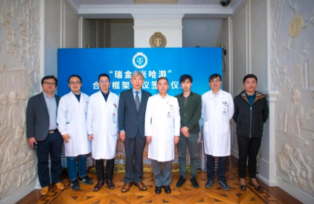 马斯克脑机接口实验：让猴子用意念玩游戏