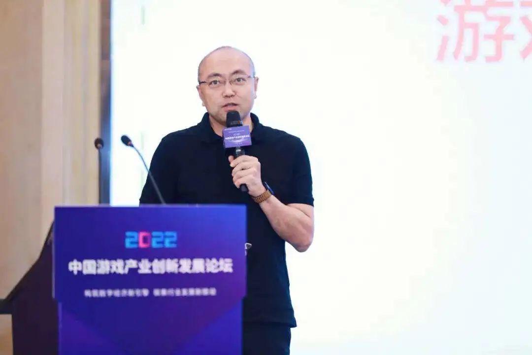 他曾在游戏行业7年工资翻了60倍，创业两年后公司赴美上市