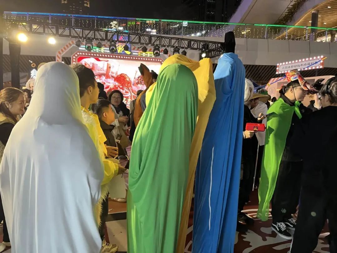 现场看了一大批「抽象」cos，我感觉这款经典游戏对味了