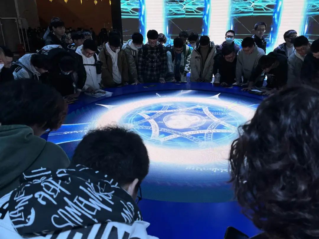 在《FGO》线下活动现场，我确认我这辈子都会是二次元了