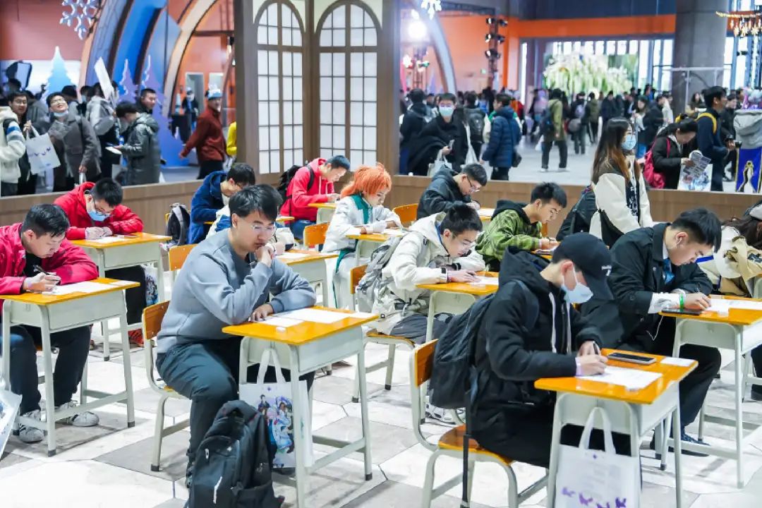 在《FGO》线下活动现场，我确认我这辈子都会是二次元了